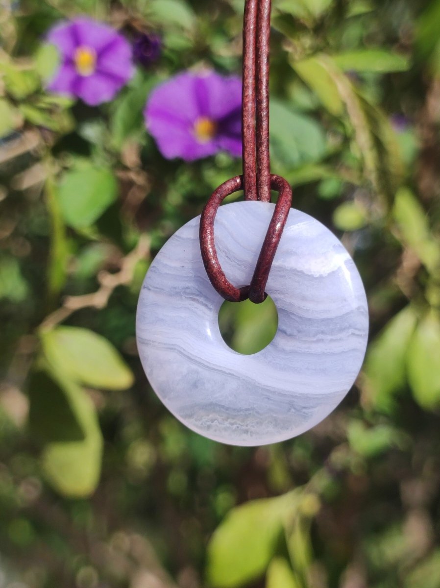 Chalcedon Blau / Blue Laze - Edelstein Donut Kette blau Natur Heilstein Kristalle Anhänger Mann Frau Kind Geschenk Er Sie Bruder Schwester - Art of Nature Berlin