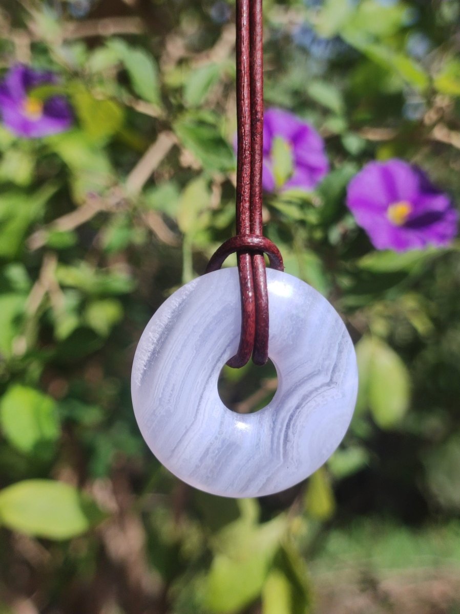 Chalcedon Blau / Blue Laze - Edelstein Donut Kette blau Natur Heilstein Kristalle Anhänger Mann Frau Kind Geschenk Er Sie Bruder Schwester - Art of Nature Berlin