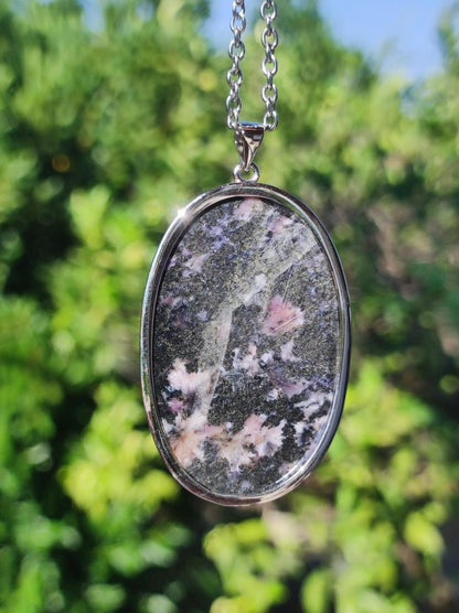 Charoit - 925 Silber Fassung Edelstein Kette lila violet Natur Heilstein Energie Rarität Mann Frau Er Sie Geschenk Edel Qualität Hochwertig - Art of Nature Berlin