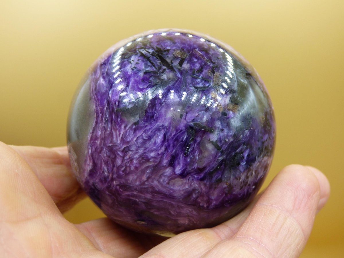 Charoit AAA - Edelstein Kugel lila Natur Heilstein Deko Sphere Kristall Geschenk Er Sie Freund Mann Mineralien Sammler Haus Wohnen Energie - Art of Nature Berlin