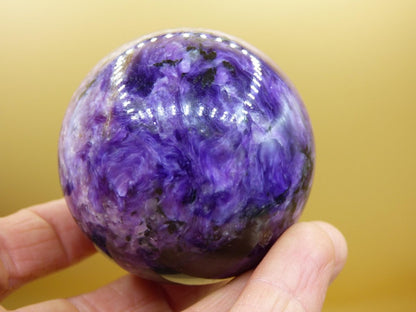 Charoit AAA - Edelstein Kugel lila Natur Heilstein Deko Sphere Kristall Geschenk Er Sie Freund Mann Mineralien Sammler Haus Wohnen Energie - Art of Nature Berlin