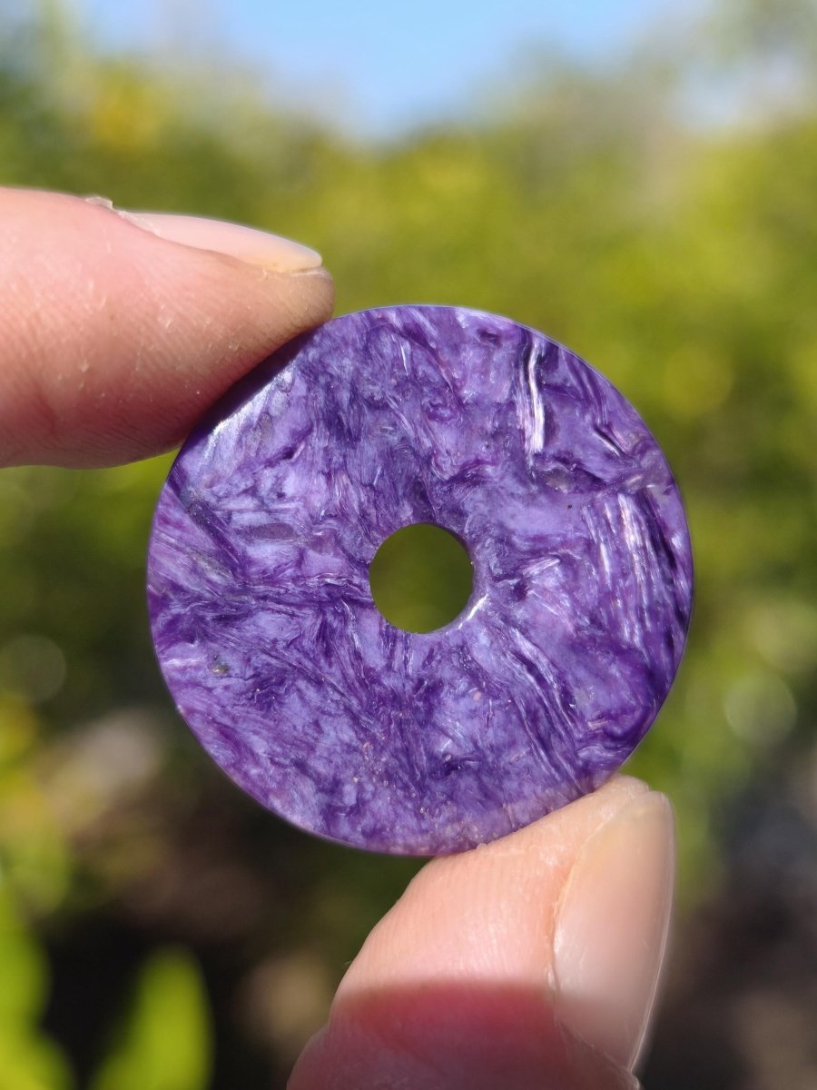 Charoit AAA Schutzdonut - Edelstein Donut Kette Rarität selten Schutzsymbol Heilstein Kristall HIPPIE Boho Ethno Mann Frau Geschenk Er Sie - Art of Nature Berlin