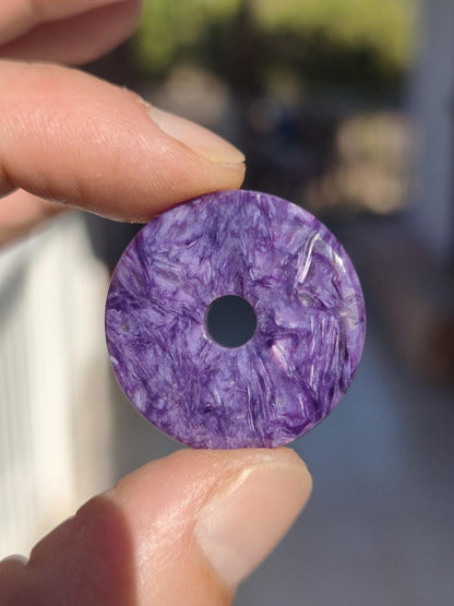 Charoit AAA Schutzdonut - Edelstein Donut Kette Rarität selten Schutzsymbol Heilstein Kristall HIPPIE Boho Ethno Mann Frau Geschenk Er Sie - Art of Nature Berlin