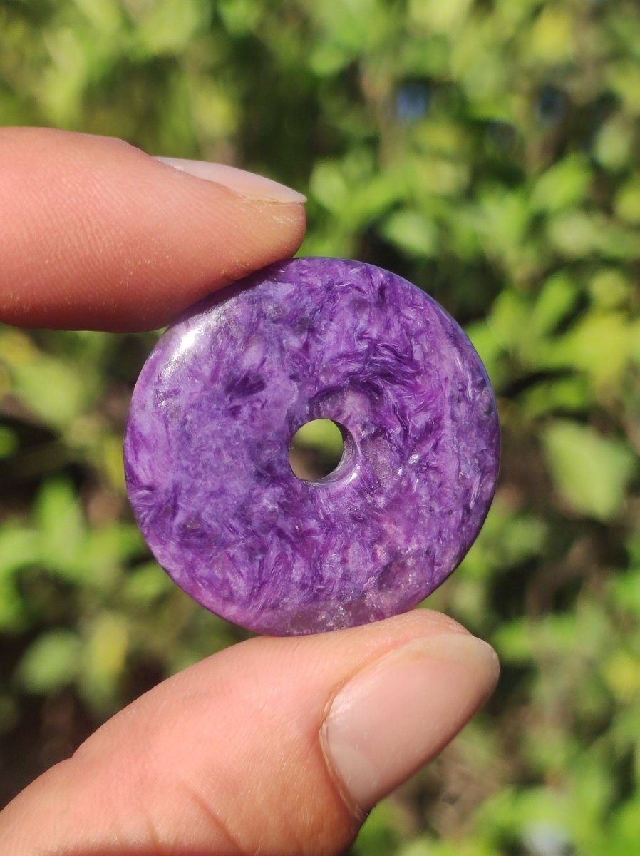 Charoit AAA Schutzdonut - Edelstein Donut Kette Rarität selten Schutzsymbol Heilstein Kristall HIPPIE Boho Ethno Mann Frau Geschenk Er Sie - Art of Nature Berlin