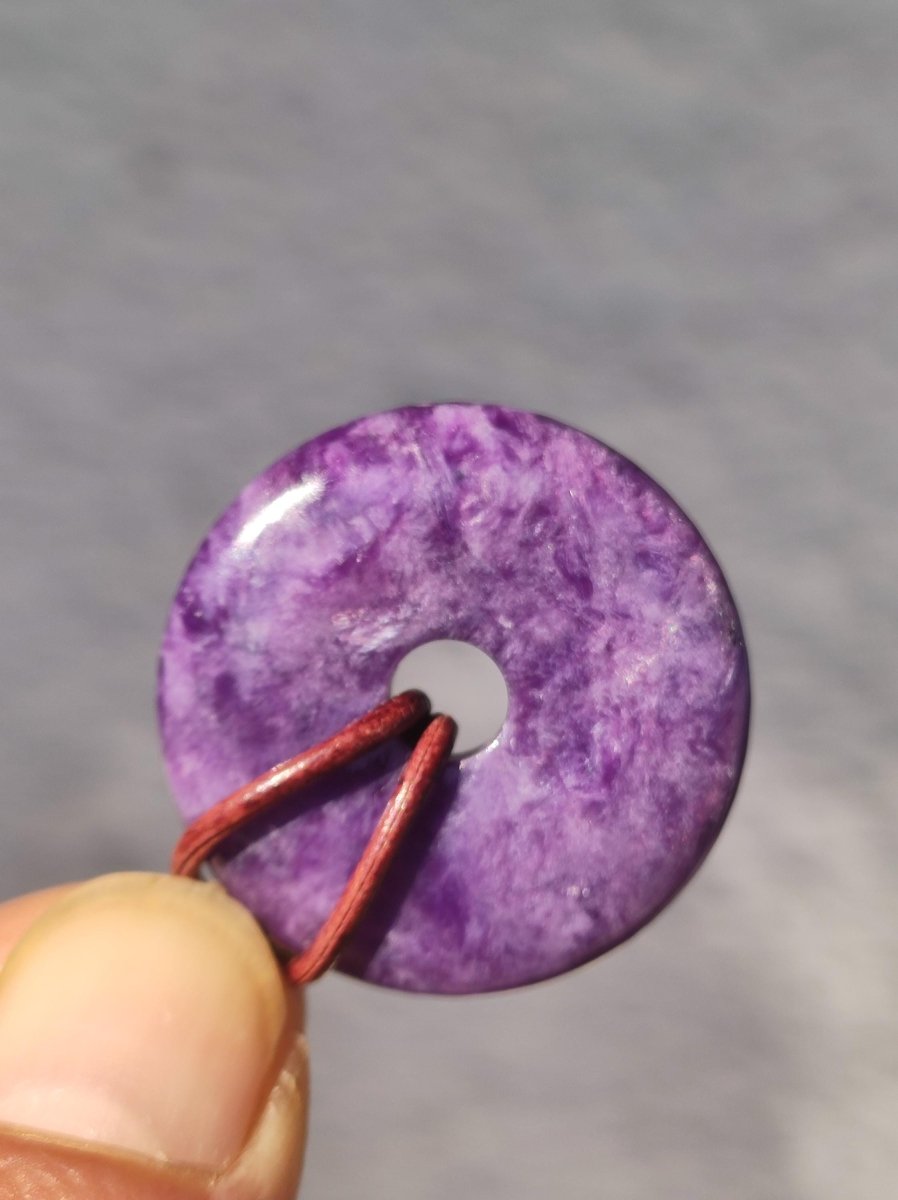 Charoit AAA Schutzdonut - Edelstein Donut Kette Rarität selten Schutzsymbol Heilstein Kristall HIPPIE Boho Ethno Mann Frau Geschenk Er Sie - Art of Nature Berlin