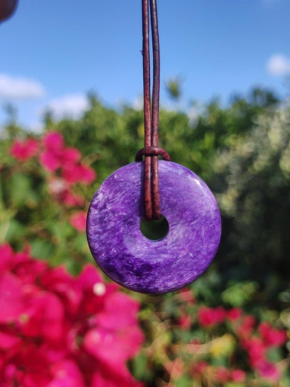 Charoit AAA Schutzdonut - Edelstein Donut Kette Rarität selten Schutzsymbol Heilstein Kristall HIPPIE Boho Ethno Mann Frau Geschenk Er Sie - Art of Nature Berlin