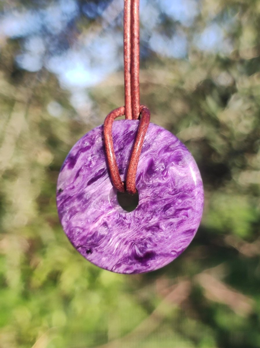 Charoit AAA Schutzdonut - Edelstein Donut Kette Rarität selten Schutzsymbol Heilstein Kristall HIPPIE Boho Ethno Mann Frau Geschenk Er Sie - Art of Nature Berlin