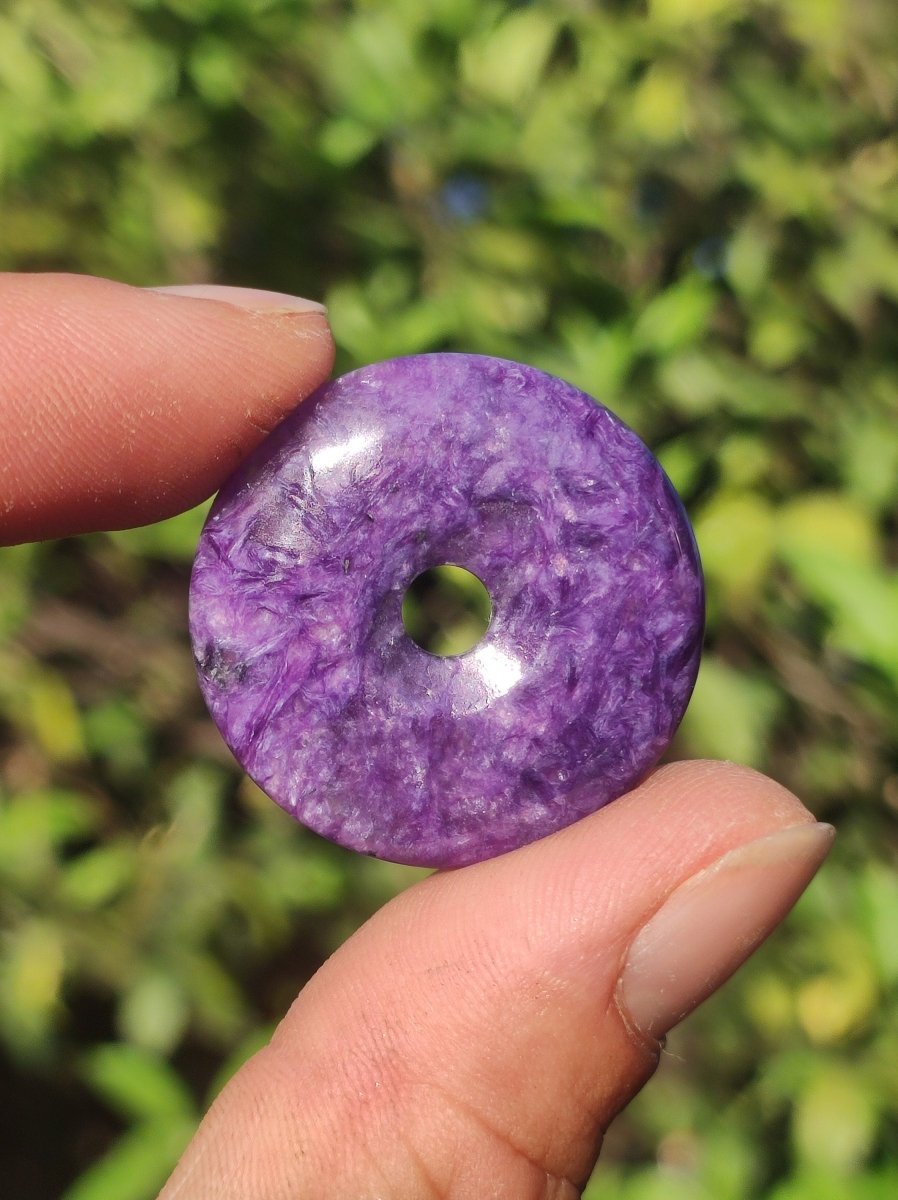 Charoit AAA Schutzdonut - Edelstein Donut Kette Rarität selten Schutzsymbol Heilstein Kristall HIPPIE Boho Ethno Mann Frau Geschenk Er Sie - Art of Nature Berlin