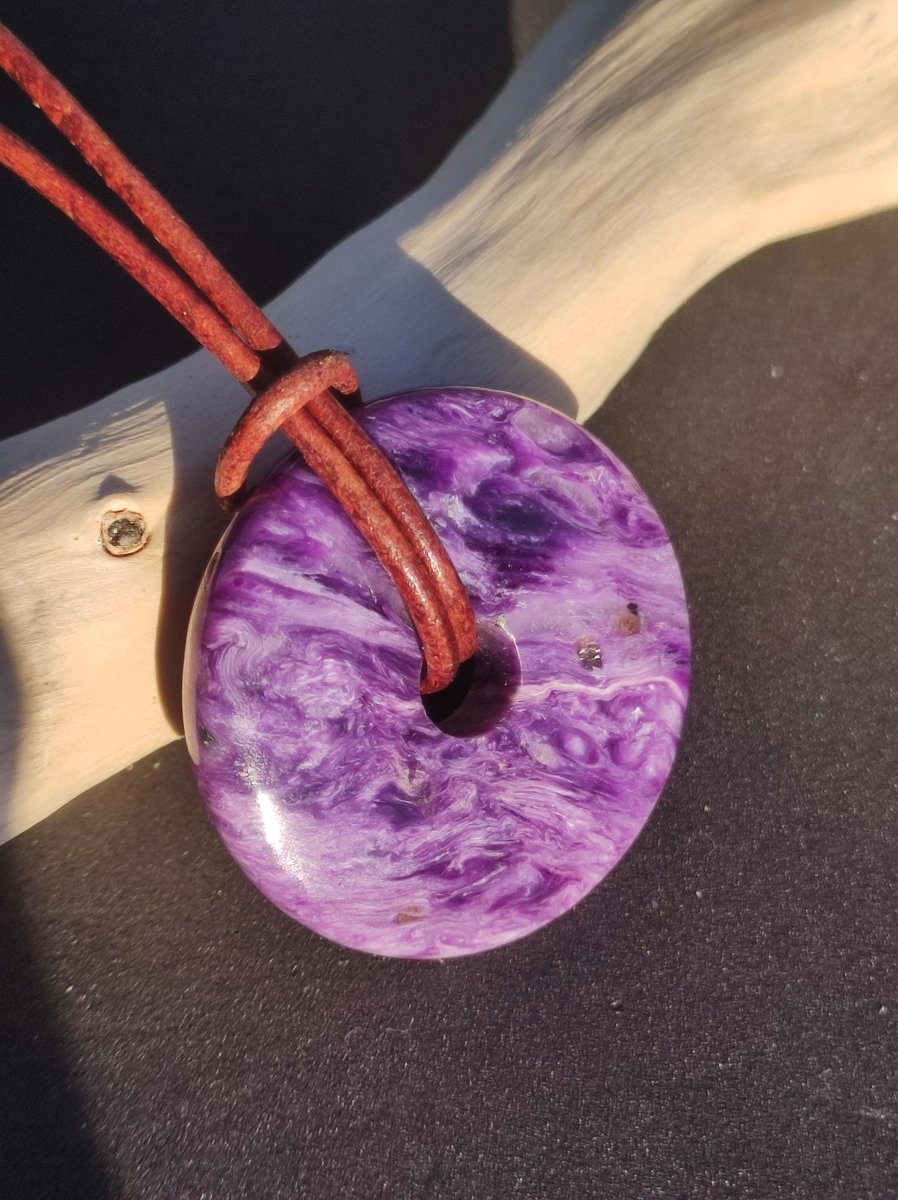 Charoit AAA Schutzdonut - Edelstein Donut Kette Rarität selten Schutzsymbol Heilstein Kristall HIPPIE Boho Ethno Mann Frau Geschenk Er Sie - Art of Nature Berlin