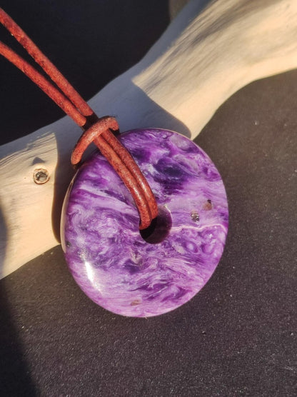 Charoit AAA Schutzdonut - Edelstein Donut Kette Rarität selten Schutzsymbol Heilstein Kristall HIPPIE Boho Ethno Mann Frau Geschenk Er Sie - Art of Nature Berlin