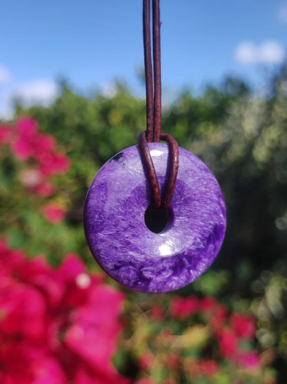 Charoit AAA Schutzdonut - Edelstein Donut Kette Rarität selten Schutzsymbol Heilstein Kristall HIPPIE Boho Ethno Mann Frau Geschenk Er Sie - Art of Nature Berlin
