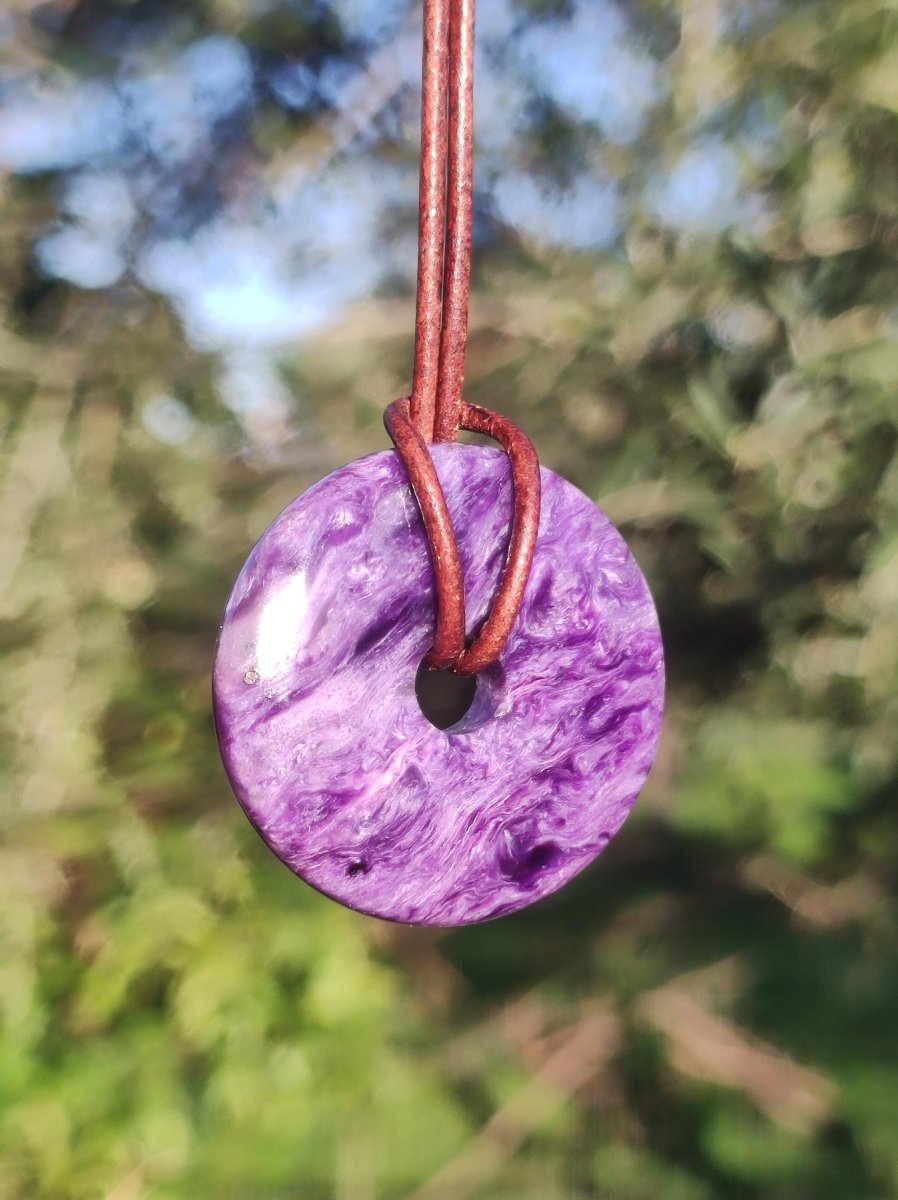 Charoit AAA Schutzdonut - Edelstein Donut Kette Rarität selten Schutzsymbol Heilstein Kristall HIPPIE Boho Ethno Mann Frau Geschenk Er Sie - Art of Nature Berlin