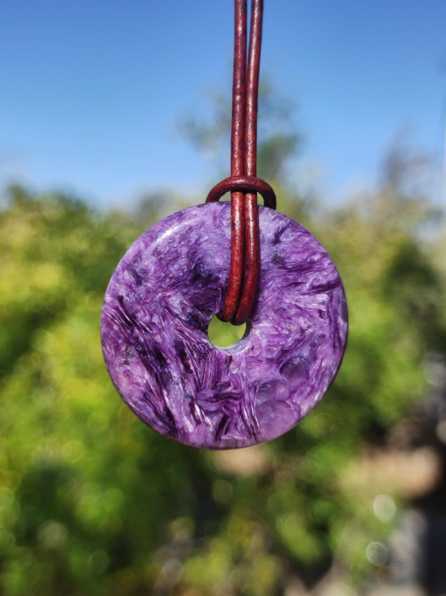 Charoit AAA Schutzdonut - Edelstein Donut Kette Rarität selten Schutzsymbol Heilstein Kristall HIPPIE Boho Ethno Mann Frau Geschenk Er Sie - Art of Nature Berlin