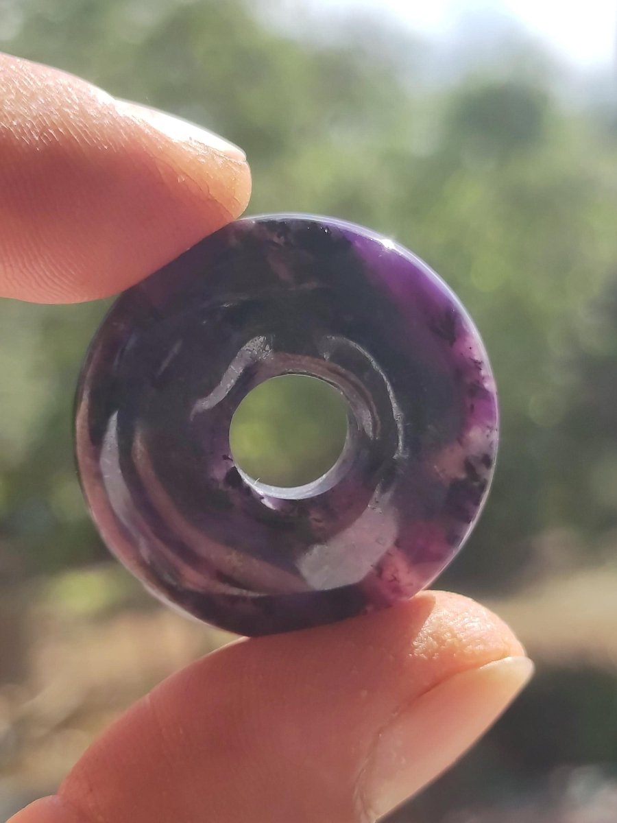 Charoit - Edelstein Donut Kette Rarität selten Schutzsymbol Heilstein Kristall HIPPIE Boho Ethno Mann Frau Geschenk Er Sie - Art of Nature Berlin