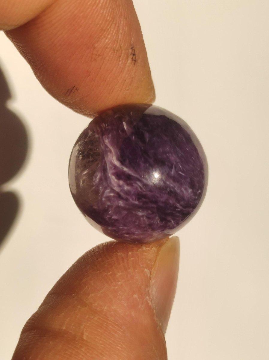 Charoit - Edelstein Kugel lila Natur Heilstein Deko Sphere Kristall Geschenk Er Sie Freund Mann Mineralien Sammler Haus Wohnen Energie - Art of Nature Berlin