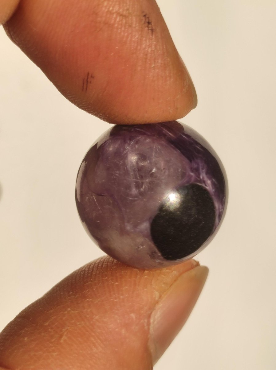 Charoit - Edelstein Kugel lila Natur Heilstein Deko Sphere Kristall Geschenk Er Sie Freund Mann Mineralien Sammler Haus Wohnen Energie - Art of Nature Berlin
