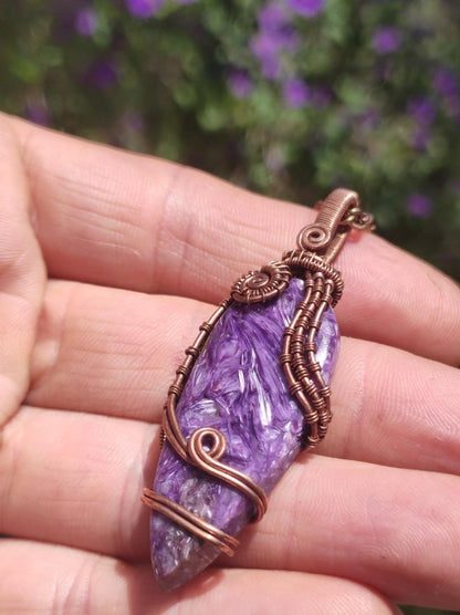 Charoit Wire lila Edelstein Kette mit Kupferdraht Natur Heilstein Kristalle Anhänger Schmuck Mann Frau Kind Geschenk Er Sie Bruder Schwester - Art of Nature Berlin