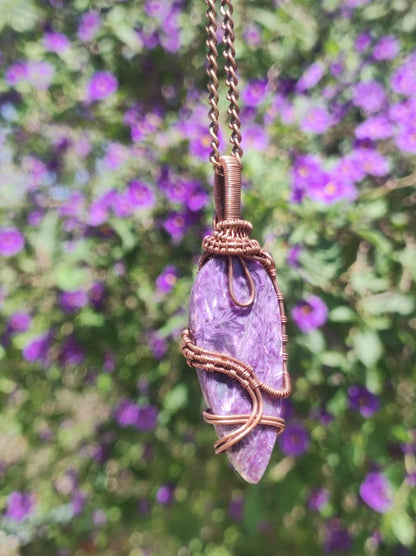 Charoit Wire lila Edelstein Kette mit Kupferdraht Natur Heilstein Kristalle Anhänger Schmuck Mann Frau Kind Geschenk Er Sie Bruder Schwester - Art of Nature Berlin