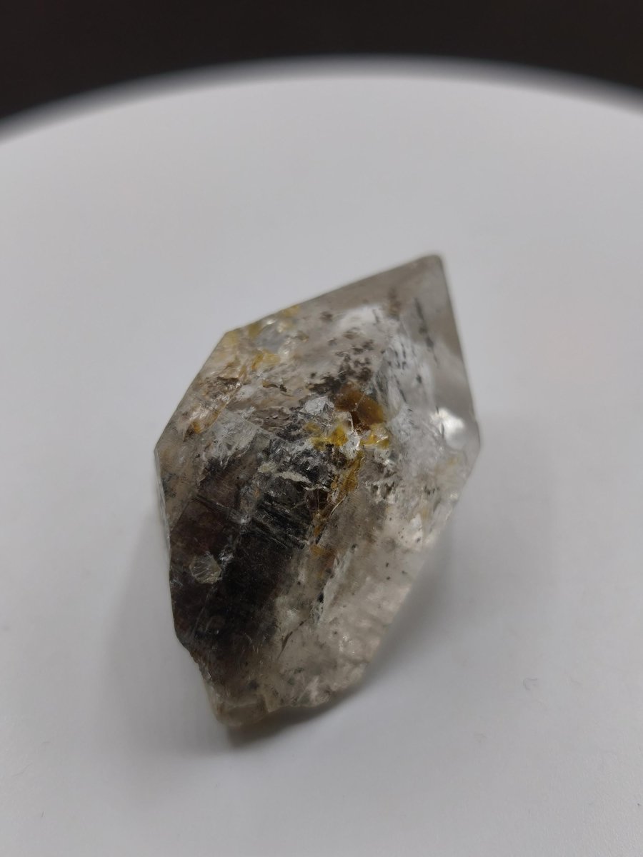 Chloritquarz aus Erongo Namibia | Klarer Bergkristall mit schwarzen Chlorit-Einschlüssen | Natur Kristall Unikat Stufe Sammler Mineral - Art of Nature Berlin