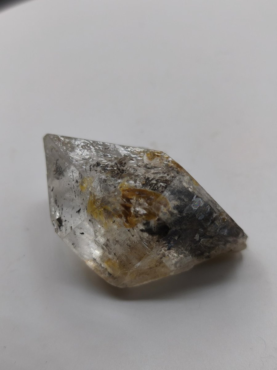 Chloritquarz aus Erongo Namibia | Klarer Bergkristall mit schwarzen Chlorit-Einschlüssen | Natur Kristall Unikat Stufe Sammler Mineral - Art of Nature Berlin