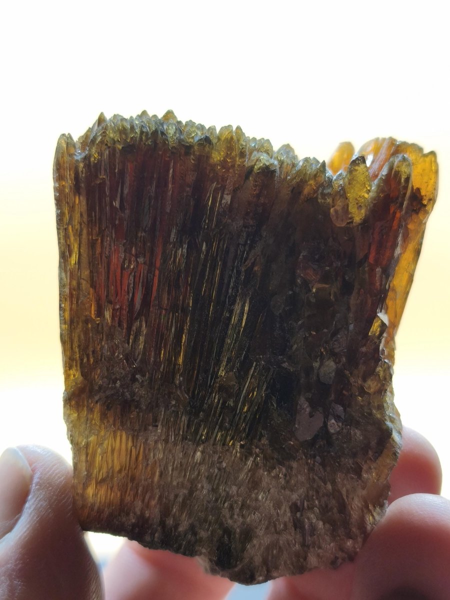 Chocolate Calcit Rohkristall – Honigbraune Kristallstufe mit dunkler Bänderung | Unikat Kristall Deko Heilstein Geschenk Haus Wohnen - Art of Nature Berlin