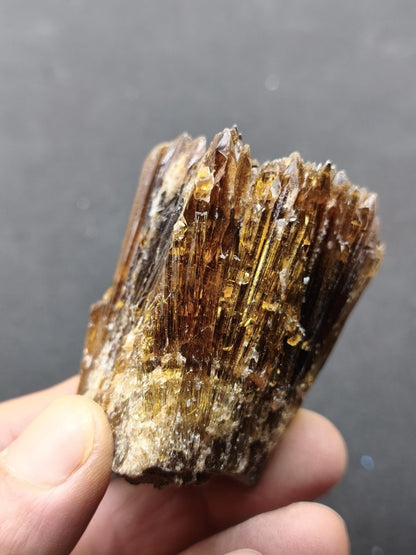 Chocolate Calcit Rohkristall – Honigbraune Kristallstufe mit dunkler Bänderung | Unikat Kristall Deko Heilstein Geschenk Haus Wohnen - Art of Nature Berlin