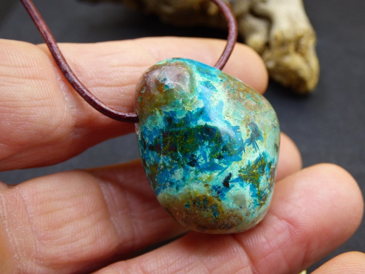 Chrysocoll Chrysokoll Chrysocolla Edelstein Kette blau Natur HIPPIE GOA Boho Ethno Heilstein Kristalle Schmuck Anhänger Mann Frau Geschenk - Art of Nature Berlin