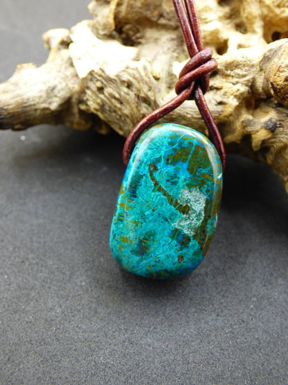 Chrysocoll Chrysokoll Chrysocolla Edelstein Kette blau Natur HIPPIE GOA Boho Ethno Heilstein Kristalle Schmuck Anhänger Mann Frau Geschenk - Art of Nature Berlin