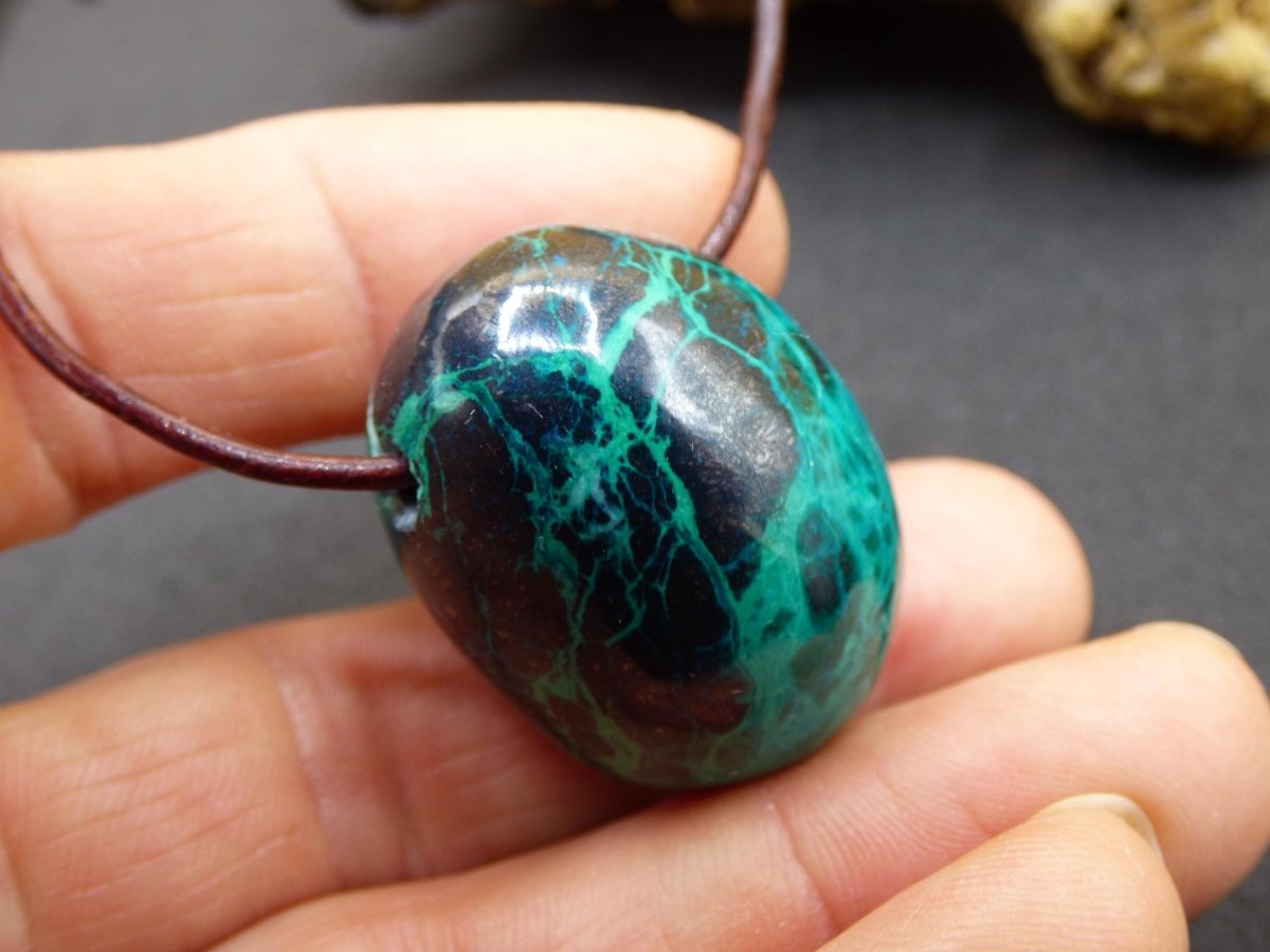 Chrysocoll Chrysokoll Chrysocolla Edelstein Kette blau Natur HIPPIE GOA Boho Ethno Heilstein Kristalle Schmuck Anhänger Mann Frau Geschenk - Art of Nature Berlin