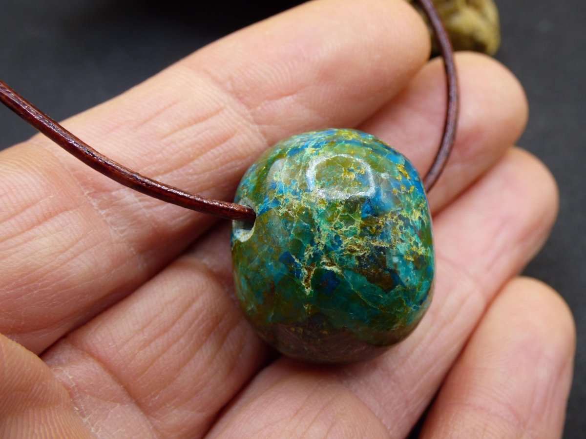 Chrysocoll Chrysokoll Chrysocolla Edelstein Kette blau Natur HIPPIE GOA Boho Ethno Heilstein Kristalle Schmuck Anhänger Mann Frau Geschenk - Art of Nature Berlin