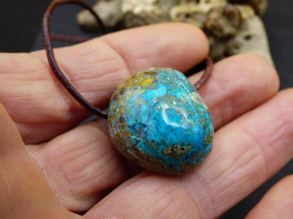 Chrysocoll Chrysokoll Chrysocolla Edelstein Kette blau Natur HIPPIE GOA Boho Ethno Heilstein Kristalle Schmuck Anhänger Mann Frau Geschenk - Art of Nature Berlin