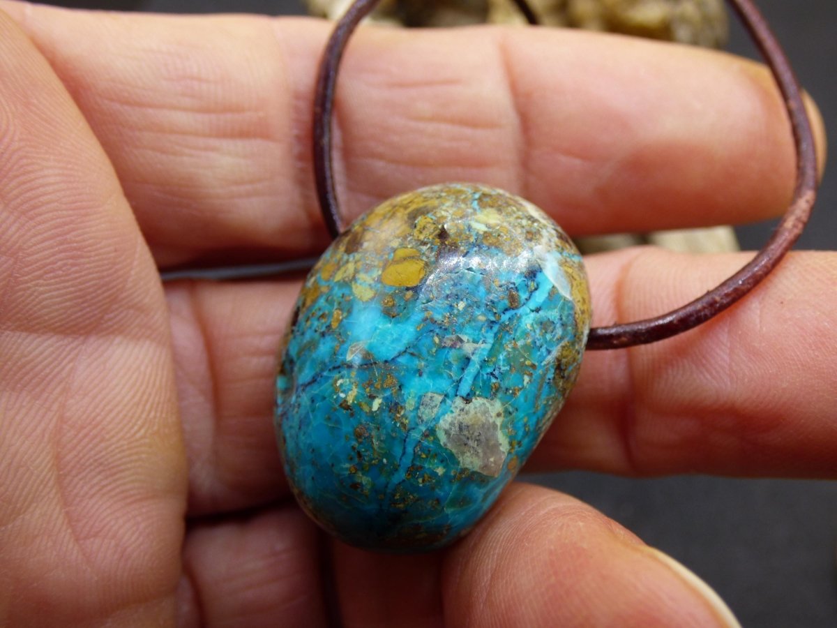 Chrysocoll Chrysokoll Chrysocolla Edelstein Kette blau Natur HIPPIE GOA Boho Ethno Heilstein Kristalle Schmuck Anhänger Mann Frau Geschenk - Art of Nature Berlin