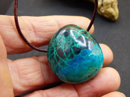 Chrysocoll Chrysokoll Chrysocolla Edelstein Kette blau Natur HIPPIE GOA Boho Ethno Heilstein Kristalle Schmuck Anhänger Mann Frau Geschenk - Art of Nature Berlin