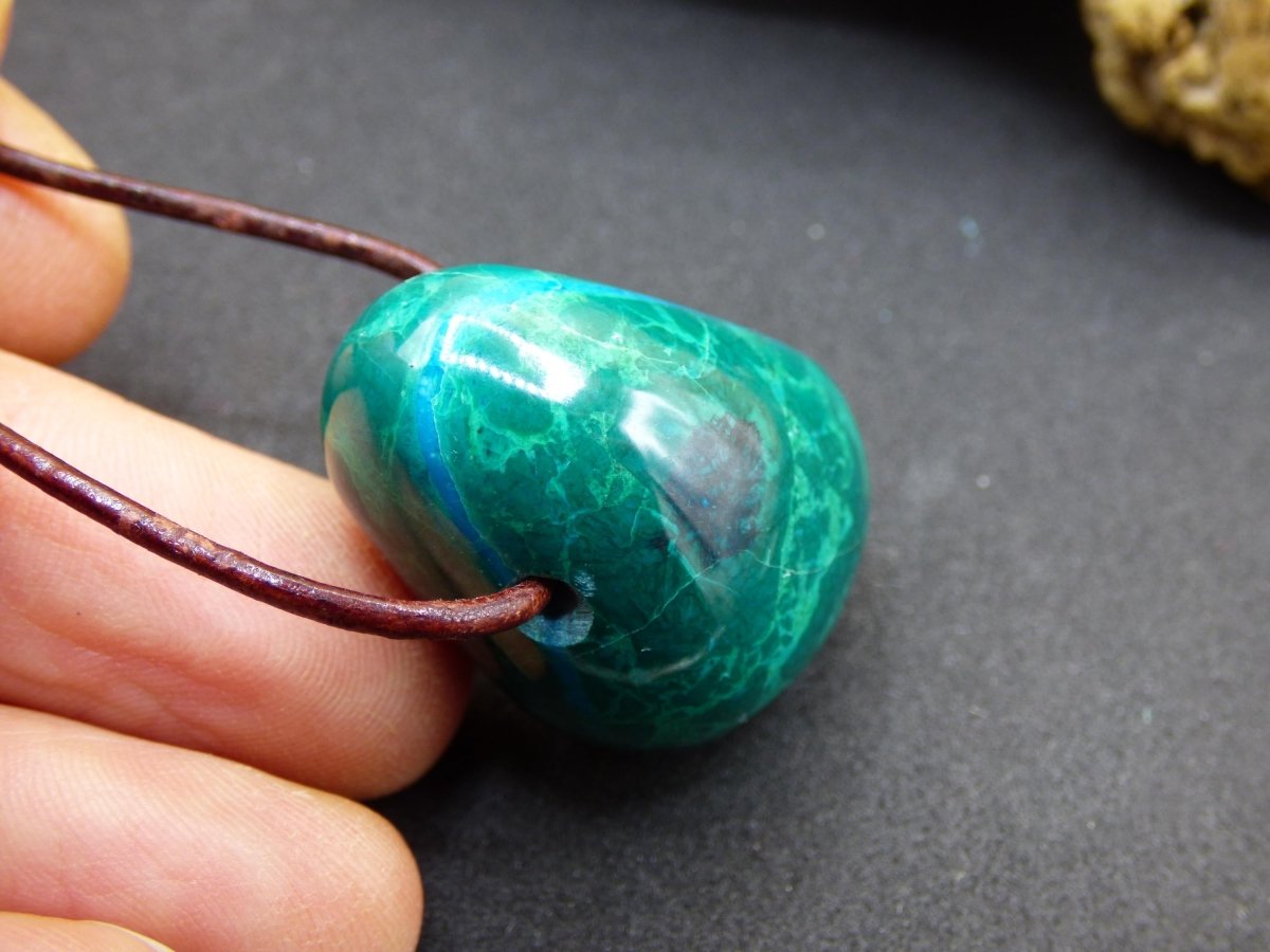 Chrysocoll Chrysokoll Chrysocolla Edelstein Kette blau Natur HIPPIE GOA Boho Ethno Heilstein Kristalle Schmuck Anhänger Mann Frau Geschenk - Art of Nature Berlin