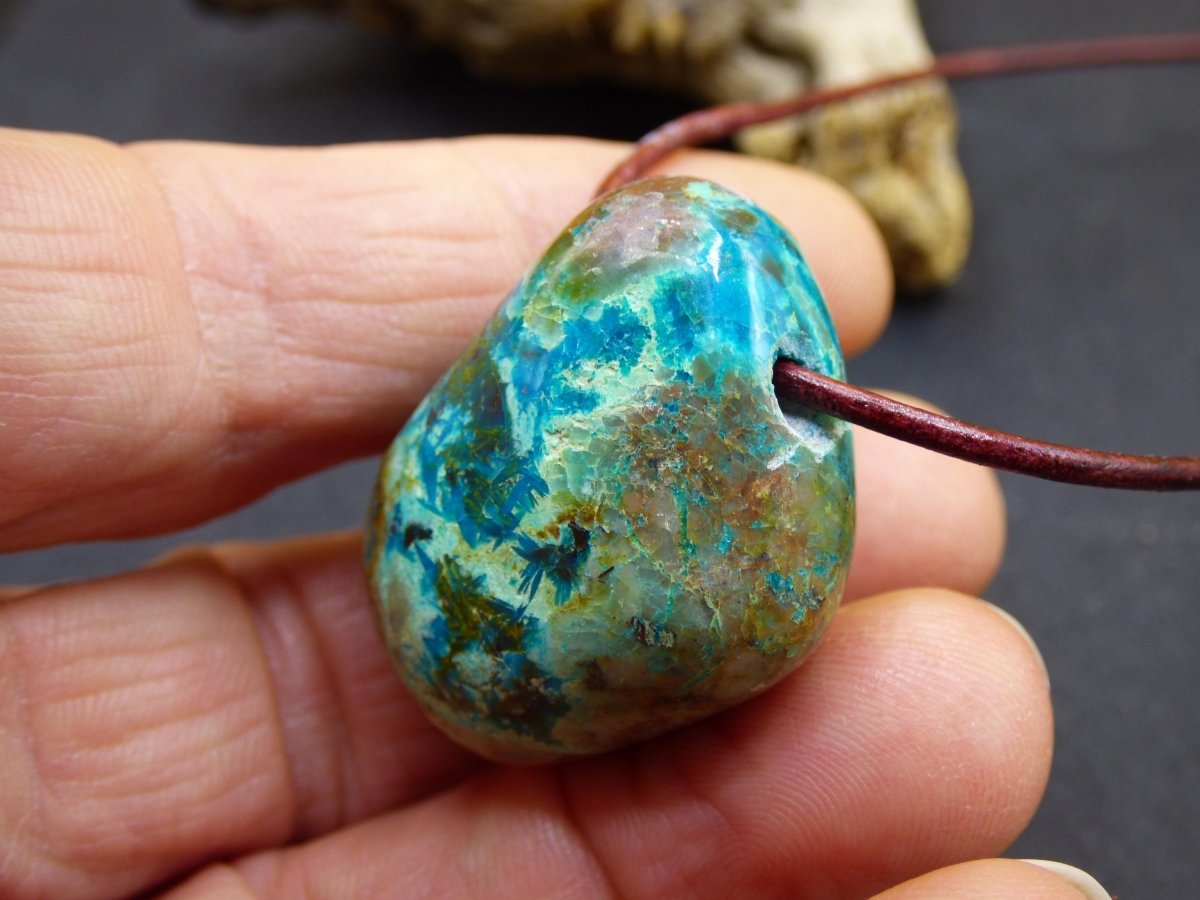 Chrysocoll Chrysokoll Chrysocolla Edelstein Kette blau Natur HIPPIE GOA Boho Ethno Heilstein Kristalle Schmuck Anhänger Mann Frau Geschenk - Art of Nature Berlin