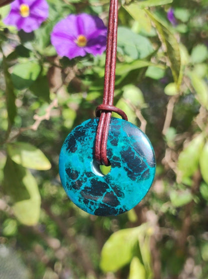 Chrysocoll Chrysokolla Donut 30mm Edelstein Kette Heilstein Schutzsymbol Mann Frau Glück HIPPIE GOA Boho Tibet Ethno Natur Rarität Geschenk - Art of Nature Berlin