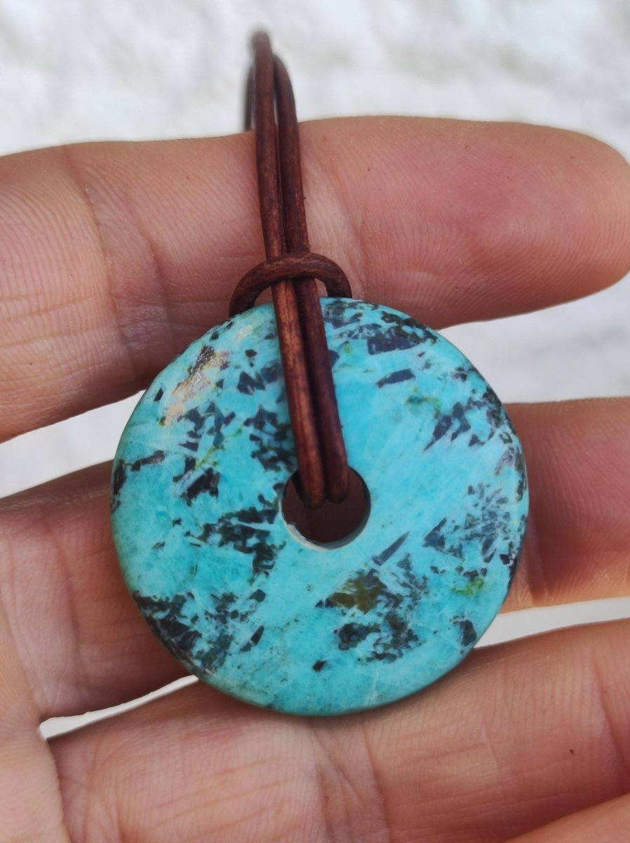 Chrysocoll Chrysokolla Donut 30mm Edelstein Kette Heilstein Schutzsymbol Mann Frau Glück HIPPIE GOA Boho Tibet Ethno Natur Rarität Geschenk - Art of Nature Berlin