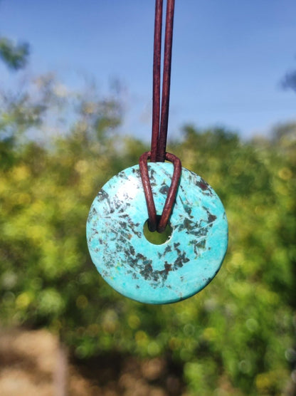 Chrysocoll Chrysokolla Donut 30mm Edelstein Kette Heilstein Schutzsymbol Mann Frau Glück HIPPIE GOA Boho Tibet Ethno Natur Rarität Geschenk - Art of Nature Berlin