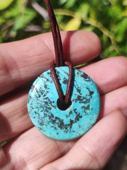 Chrysocoll Chrysokolla Donut 30mm Edelstein Kette Heilstein Schutzsymbol Mann Frau Glück HIPPIE GOA Boho Tibet Ethno Natur Rarität Geschenk - Art of Nature Berlin