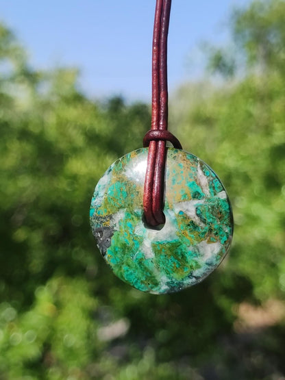 Chrysocoll Chrysokolla Donut 30mm Edelstein Kette Heilstein Schutzsymbol Mann Frau Glück HIPPIE GOA Boho Tibet Ethno Natur Rarität Geschenk - Art of Nature Berlin