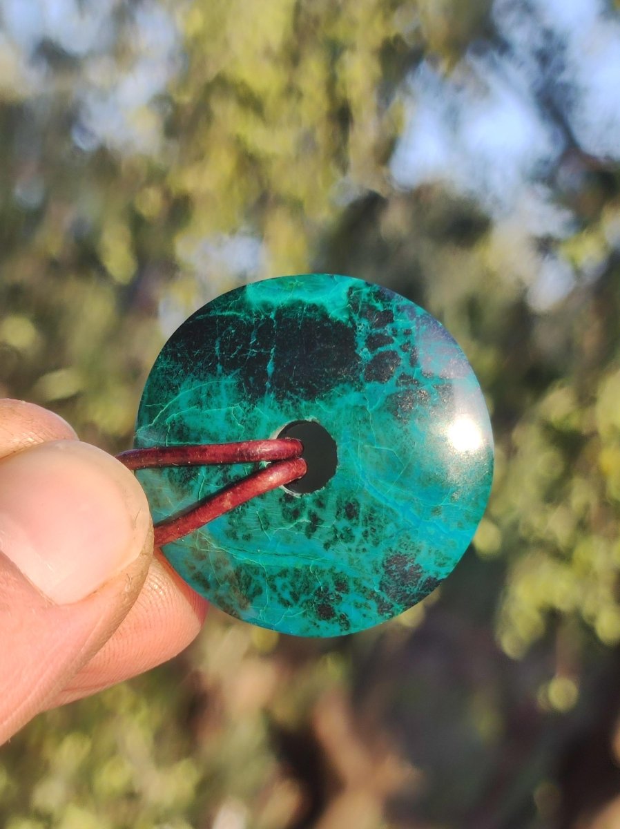 Chrysocoll Chrysokolla Donut 30mm Edelstein Kette Heilstein Schutzsymbol Mann Frau Glück HIPPIE GOA Boho Tibet Ethno Natur Rarität Geschenk - Art of Nature Berlin