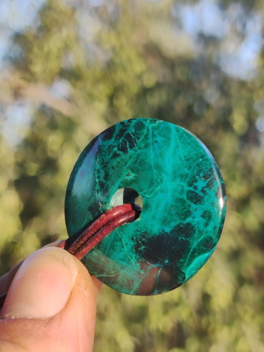 Chrysocoll Chrysokolla Donut 30mm Edelstein Kette Heilstein Schutzsymbol Mann Frau Glück HIPPIE GOA Boho Tibet Ethno Natur Rarität Geschenk - Art of Nature Berlin