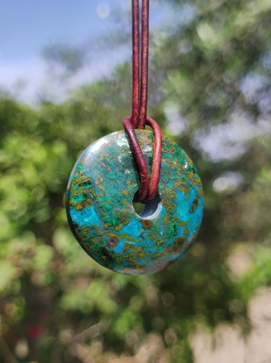Chrysocoll Chrysokolla Donut 30mm Edelstein Kette Heilstein Schutzsymbol Mann Frau Glück HIPPIE GOA Boho Tibet Ethno Natur Rarität Geschenk - Art of Nature Berlin