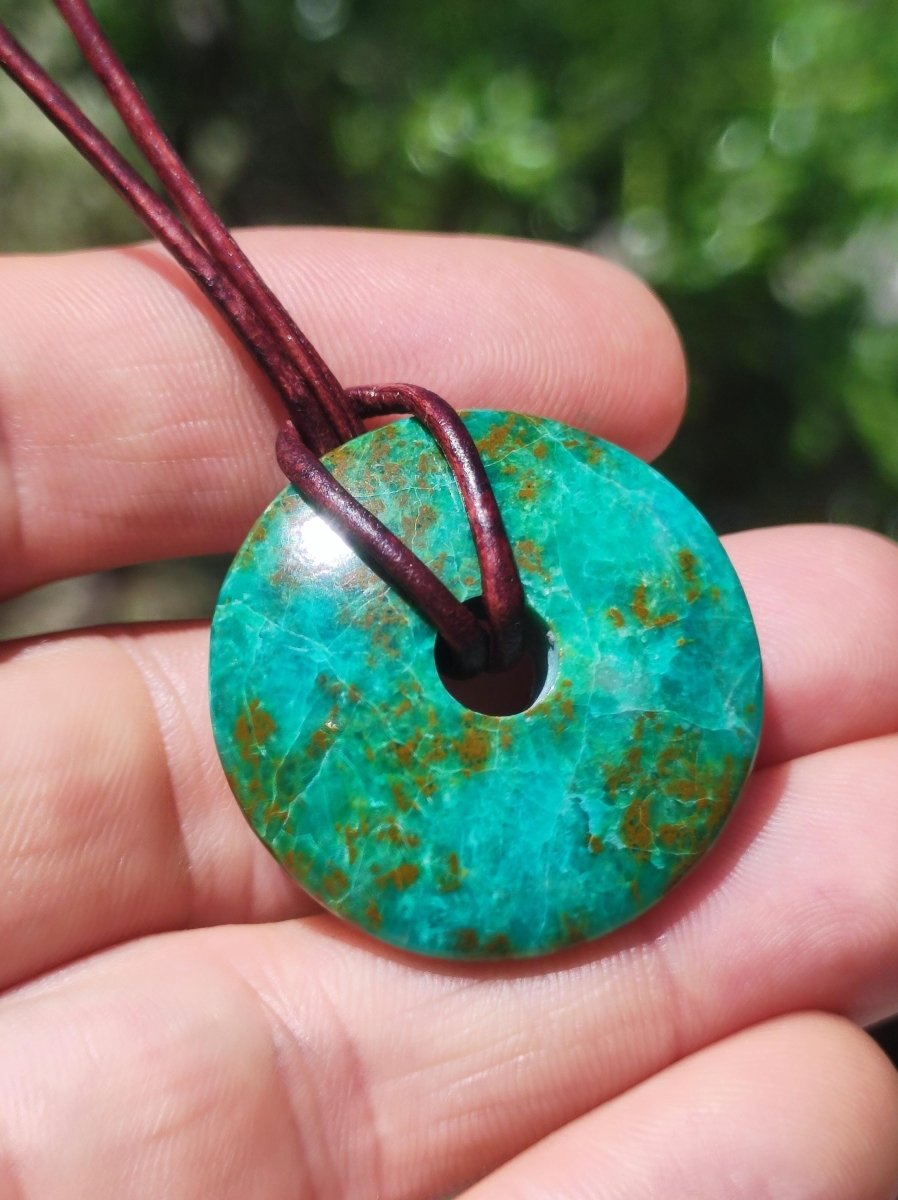 Chrysocoll Chrysokolla Donut 30mm Edelstein Kette Heilstein Schutzsymbol Mann Frau Glück HIPPIE GOA Boho Tibet Ethno Natur Rarität Geschenk - Art of Nature Berlin