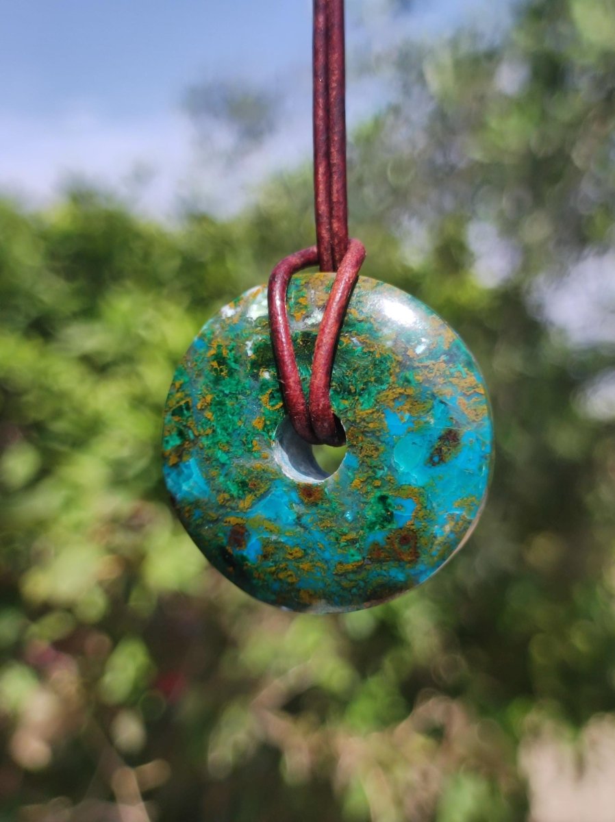 Chrysocoll Chrysokolla Donut 30mm Edelstein Kette Heilstein Schutzsymbol Mann Frau Glück HIPPIE GOA Boho Tibet Ethno Natur Rarität Geschenk - Art of Nature Berlin