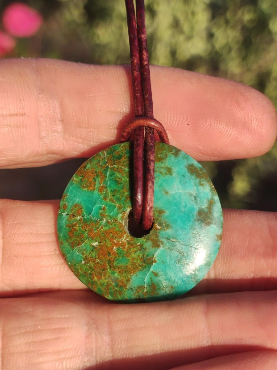 Chrysocoll Chrysokolla Donut 30mm Edelstein Kette Heilstein Schutzsymbol Mann Frau Glück HIPPIE GOA Boho Tibet Ethno Natur Rarität Geschenk - Art of Nature Berlin