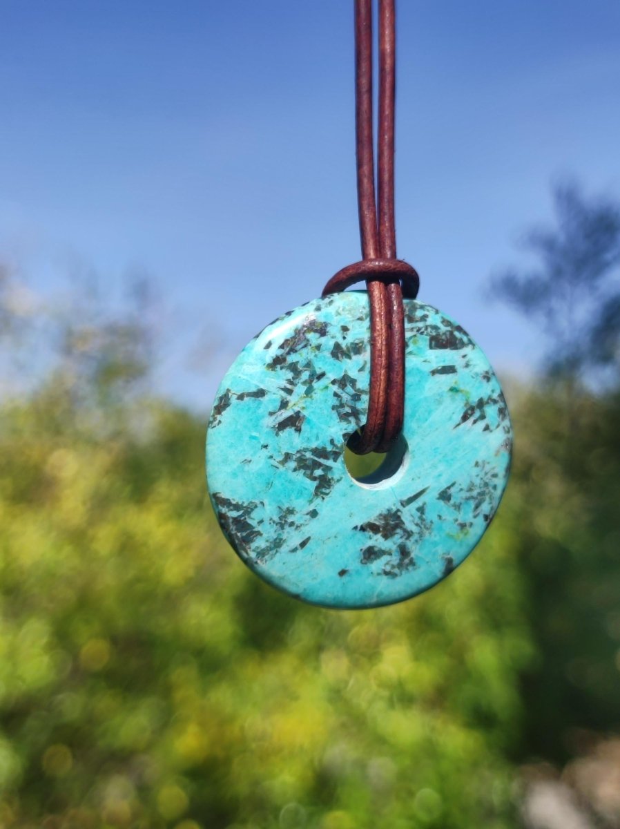 Chrysocoll Chrysokolla Donut 30mm Edelstein Kette Heilstein Schutzsymbol Mann Frau Glück HIPPIE GOA Boho Tibet Ethno Natur Rarität Geschenk - Art of Nature Berlin