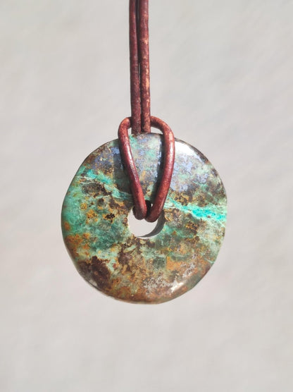 Chrysocoll Chrysokolla Donut 30mm Edelstein Kette Heilstein Schutzsymbol Mann Frau Glück HIPPIE GOA Boho Tibet Ethno Natur Rarität Geschenk - Art of Nature Berlin