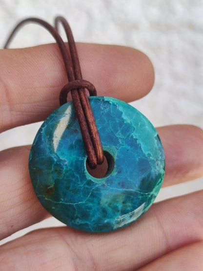 Chrysocoll Chrysokolla Donut 30mm Edelstein Kette Heilstein Schutzsymbol Mann Frau Glück HIPPIE GOA Boho Tibet Ethno Natur Rarität Geschenk - Art of Nature Berlin