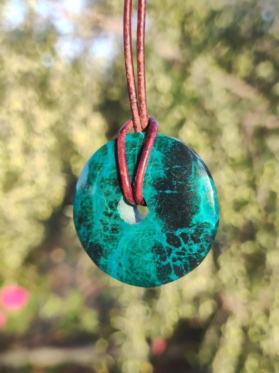 Chrysocoll Chrysokolla Donut 30mm Edelstein Kette Heilstein Schutzsymbol Mann Frau Glück HIPPIE GOA Boho Tibet Ethno Natur Rarität Geschenk - Art of Nature Berlin